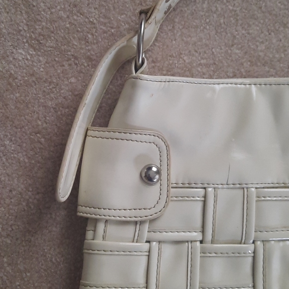 Chinese Laundry purse - Picture 5 of 6